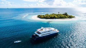 Seafari Explorer aux Maldives. Croisière plongée à bord d'un bateau récent de haut standing.